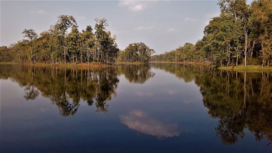 Bis Hazari Lake