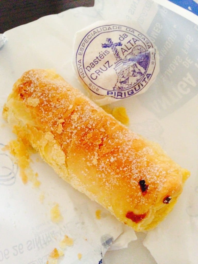 Travesseiros pastries served fresh at Casa Piriquita in the historic centre.