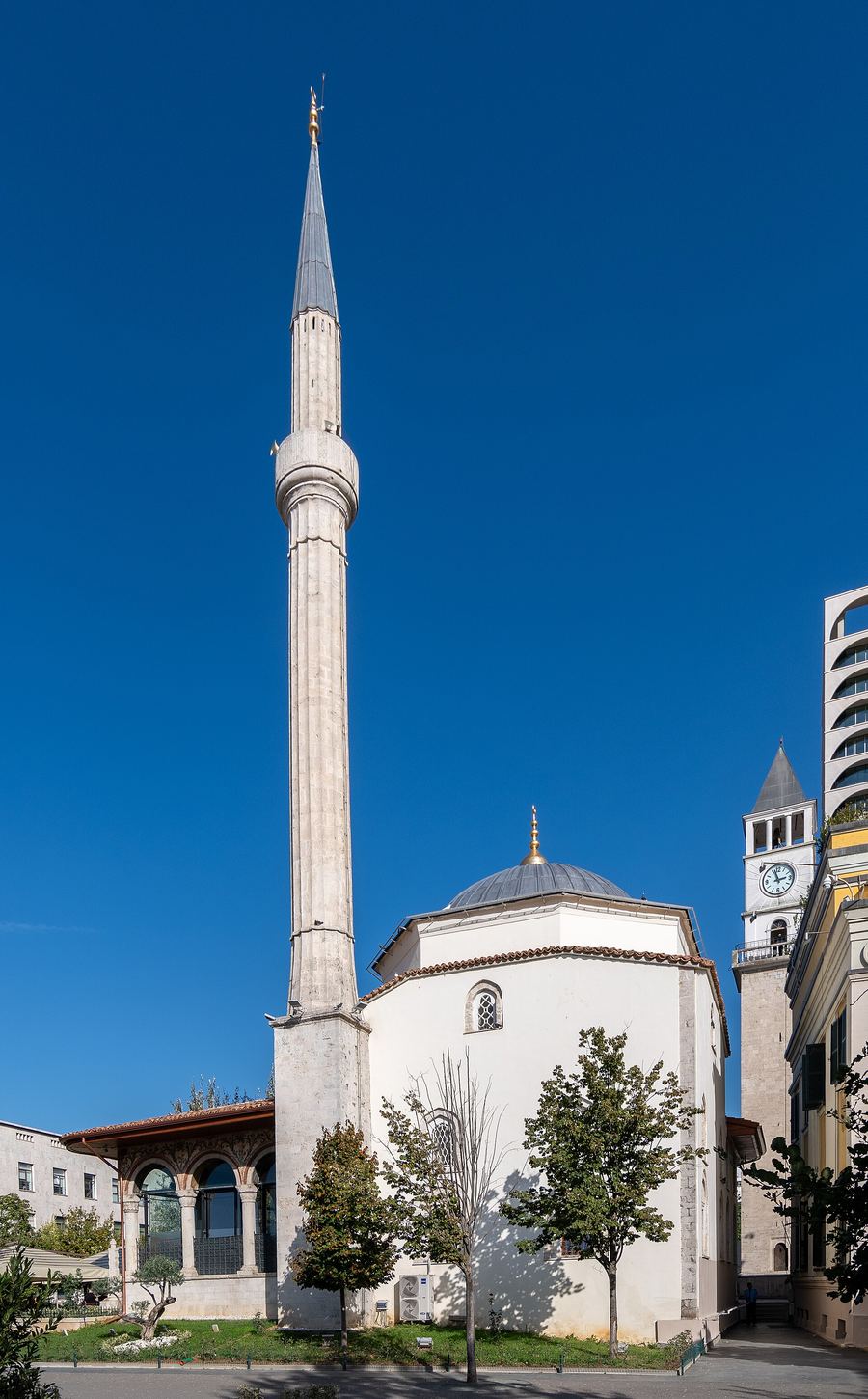 Qendra (Center)