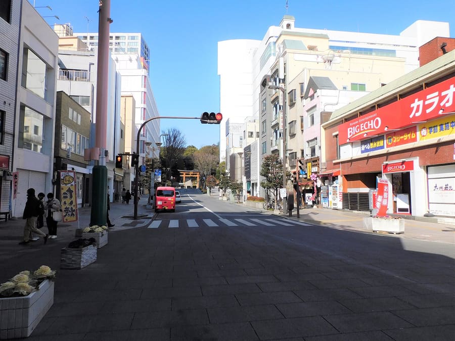 Banba-dori & Shrine District