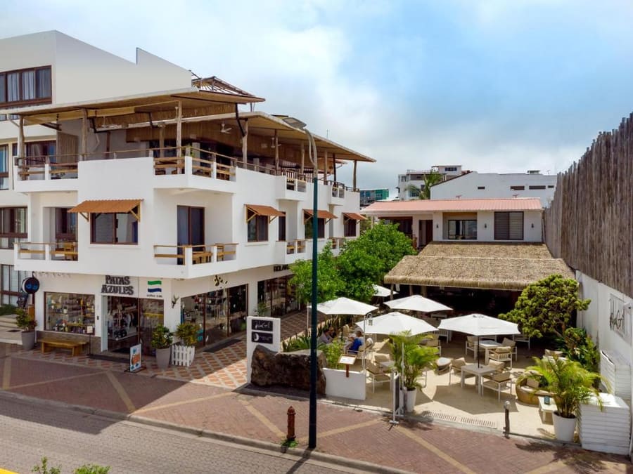 Plaza Luna Suites