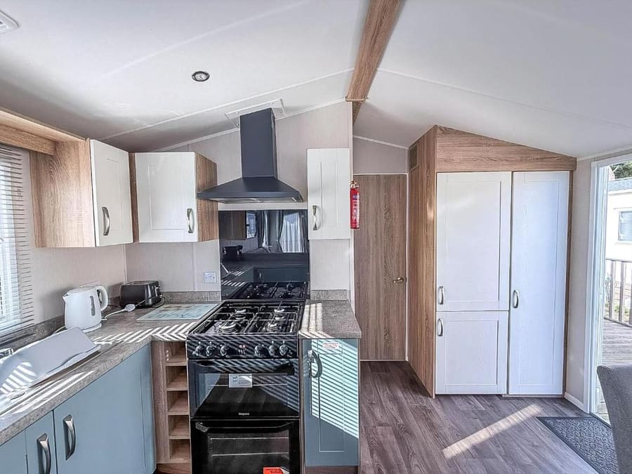 6 Berth Caravan With Stunning Sea Views
