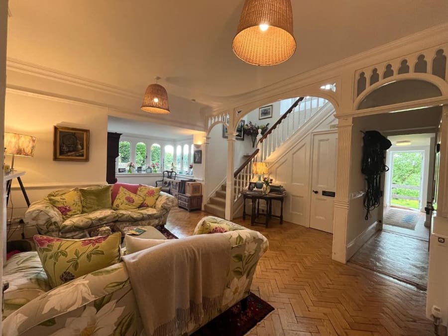 Coombe Lodge Farm House