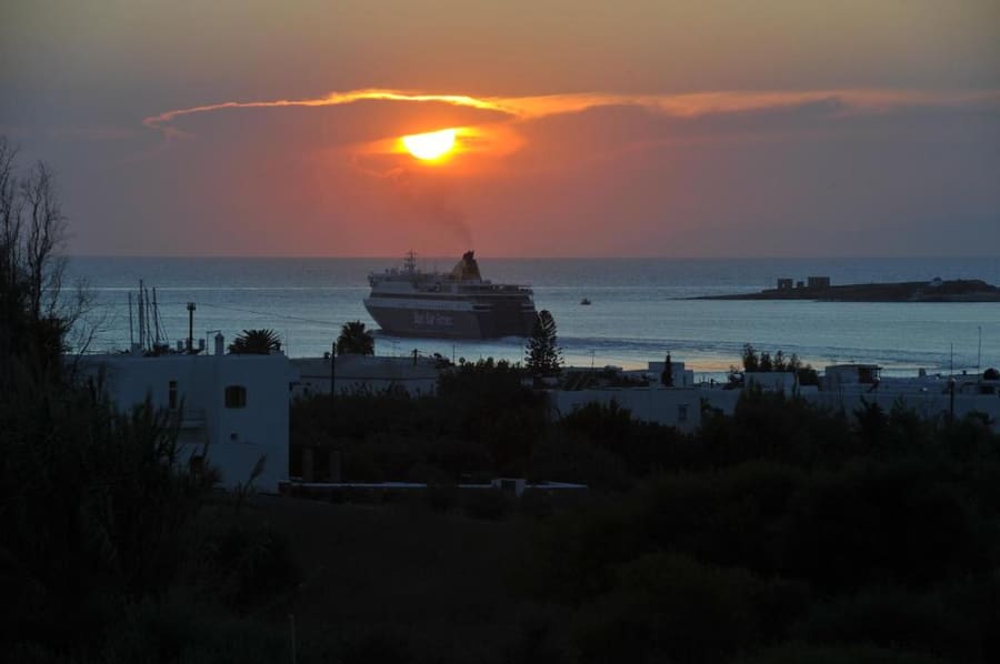 Eri Hotel