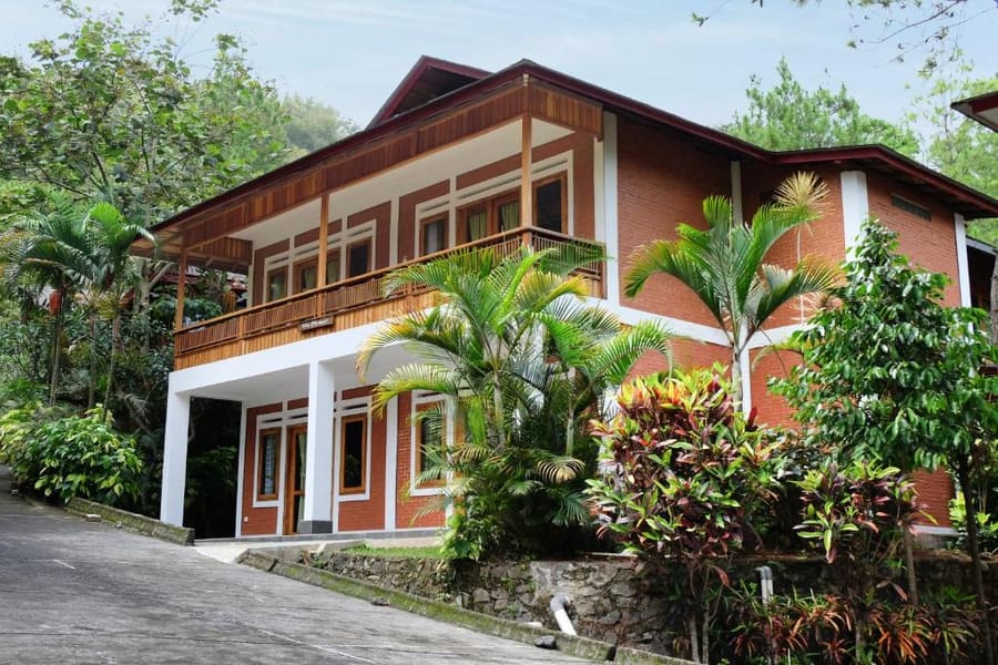 Jambuluwuk Convention Hall & Resort Batu