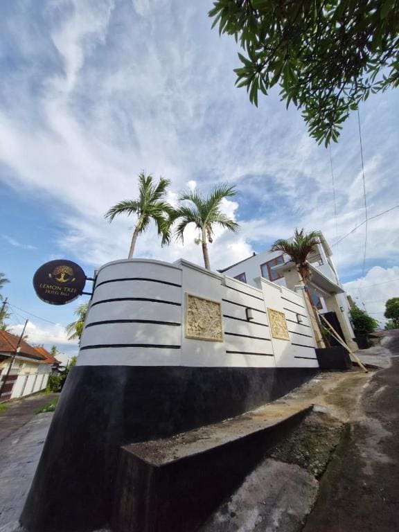 Lemon Tree Hotel Bali