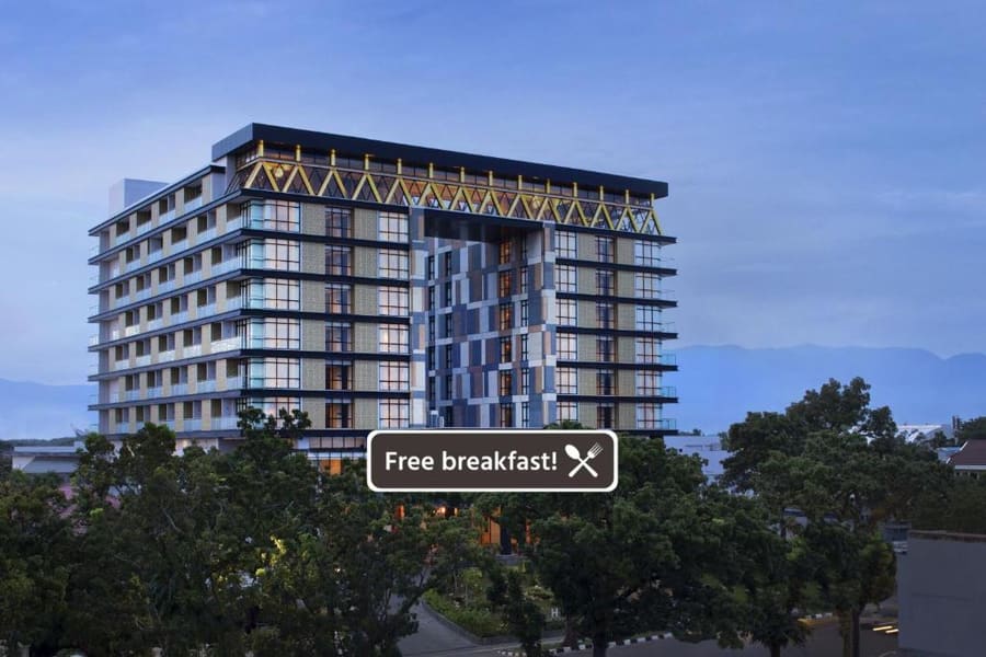 Hotel Santika Premiere Padang