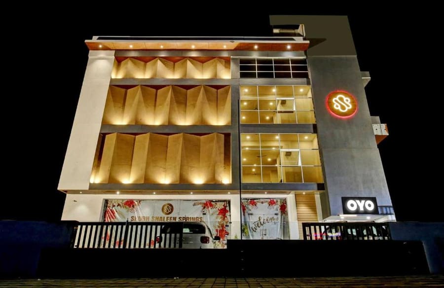 Palette - Hotel Saket Greens