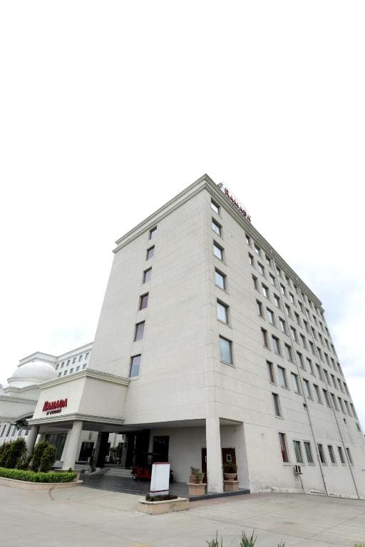 Ramada by Wyndham Lucknow Hotel and Convention Center