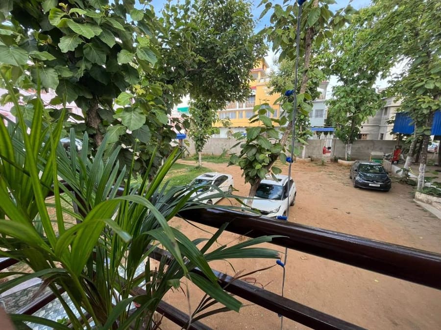 HOTEL SWASTIK "free pick up from station & airport"