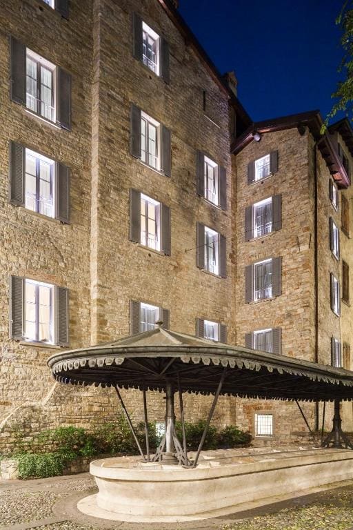 GombitHotel