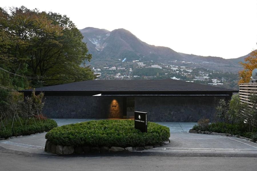 HAKONE NICA
