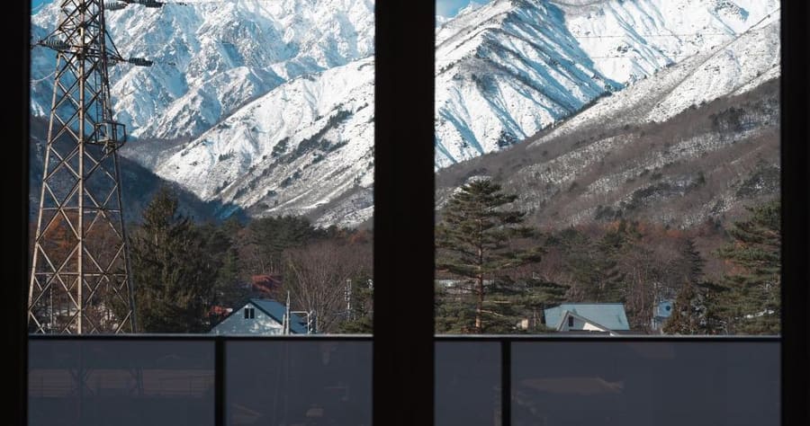 HOTEL LA VIGNE HAKUBA by Onko Chishin