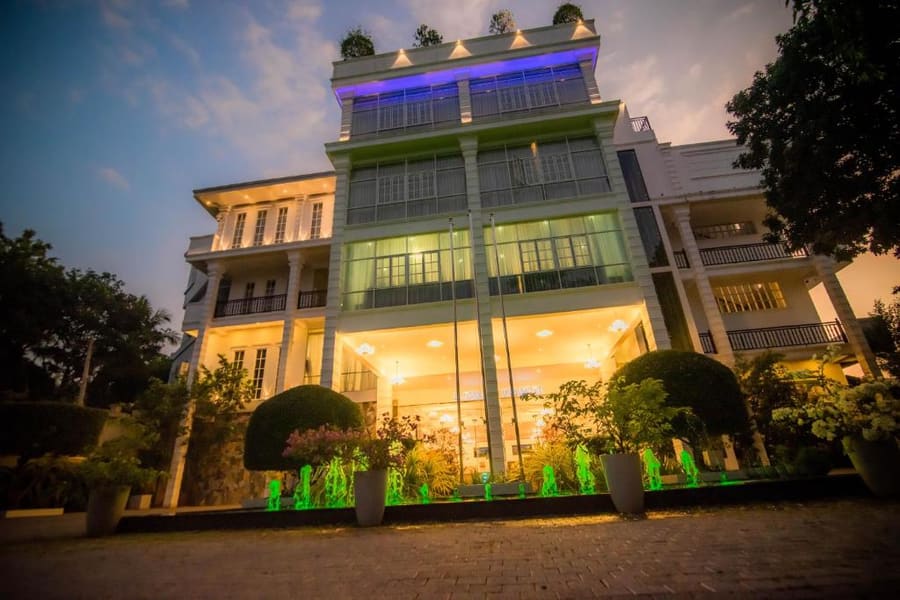 Royal Reach Udawalawe
