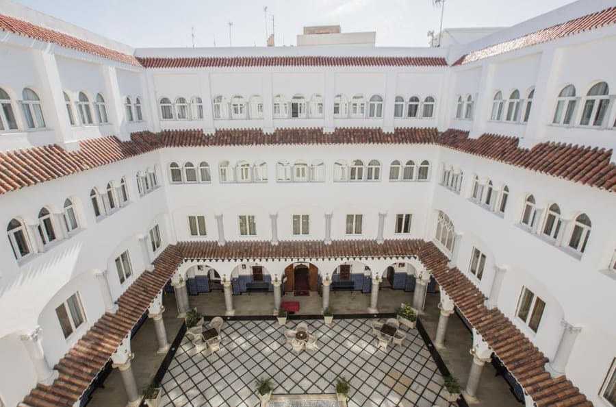 El Minzah Hotel