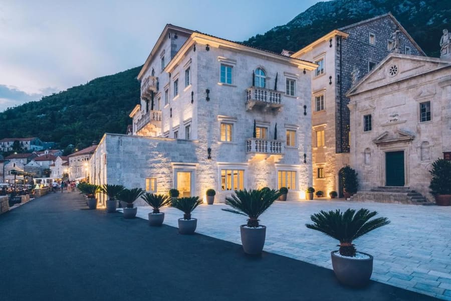 Heritage Grand Perast