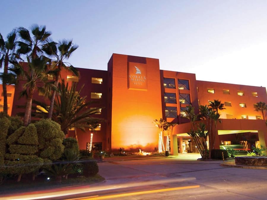 Hotel Coral & Marina