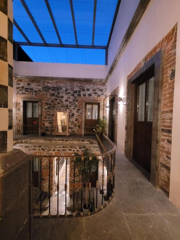 Milo Collection Hotel