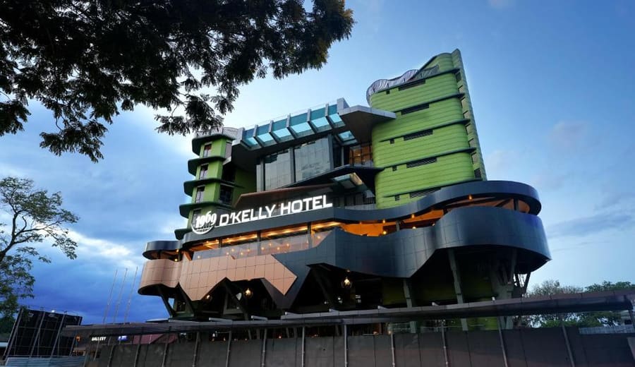 1969 D'Kelly Hotel