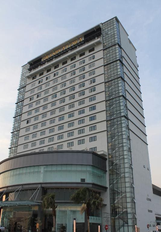 Grand Alora Hotel