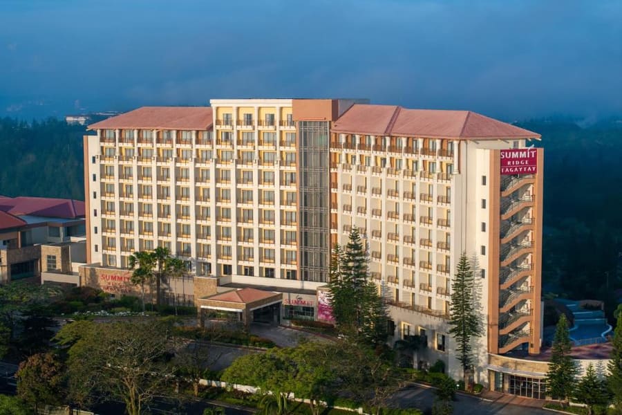 Summit Ridge Tagaytay - Newly Renovated