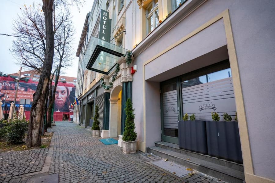 ATLAS Hotel
