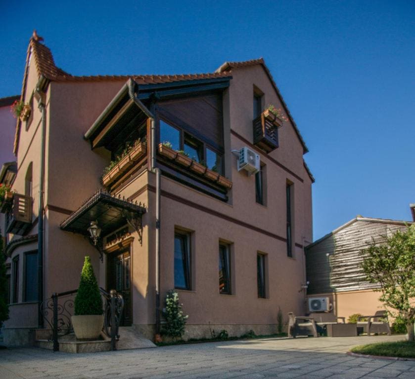 Noblesse Boutique Resort
