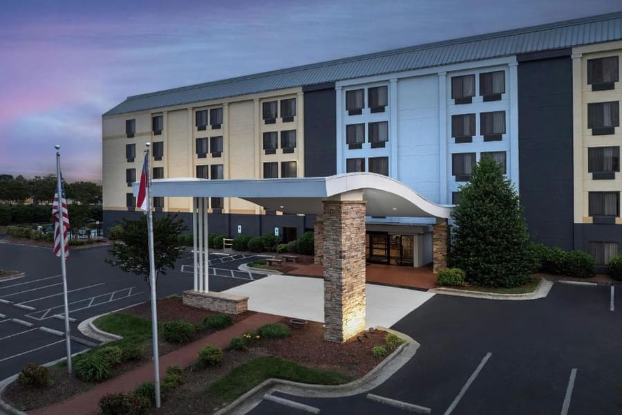 Fairfield Inn and Suites by Marriott Winston Salem/Hanes