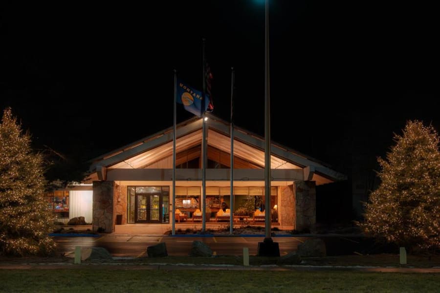 Field & Stream Lodge Bozeman