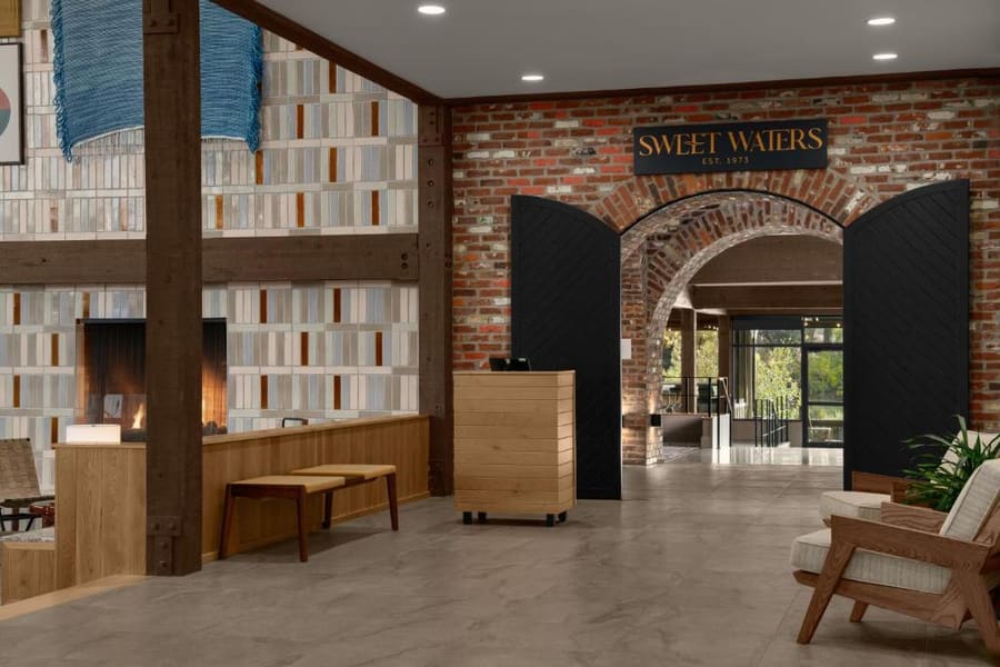 Valley River Inn