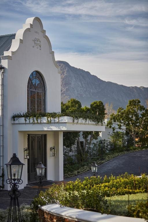 Leeu Estates